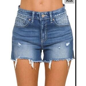 Zenana NWT Raw Frayed Hem Cutoff Side Slit Denim Shorts Size 1X-3X
